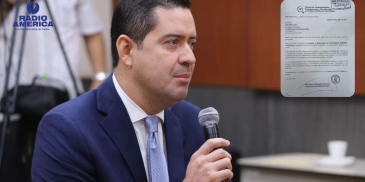 Comisionado de Política Limpia señala que dos candidatos presidenciales incumplieron la ley