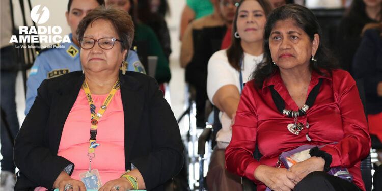 Feministas_radioamérica jpg