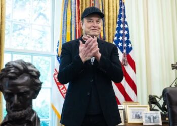 Elon Musk amenaza con una «respuesta» contra la UE por la multa a X