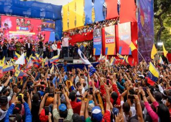 El nuevo buró político de Venezuela: los chavistas que acompañan a Maduro frente a EEUU
