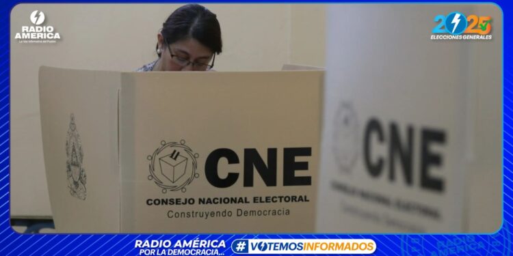 OEA y UE pide respetar voto en Honduras y el Parlamento condena "injerencia" de Trump