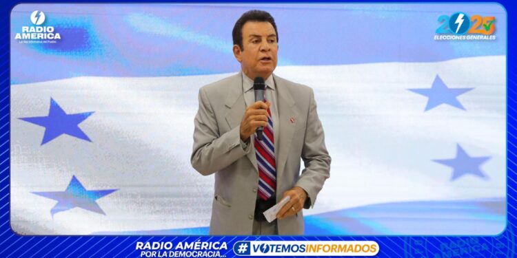 Nasralla denuncia «errores graves» en más de 5.000 actas y solicita revisión minuciosa