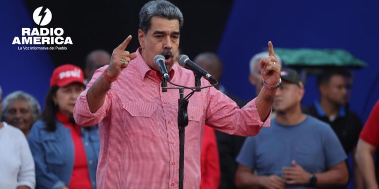 Maduro tacha de "piratería de corsarios" la confiscación de petroleros por parte de EE.UU.