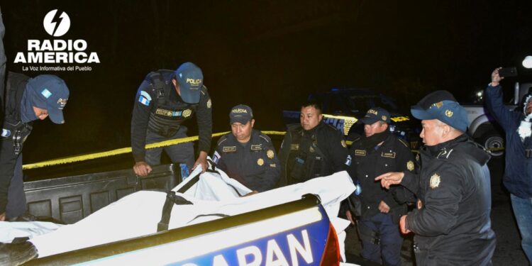 Al menos quince personas pierden la vida en accidente de autobús en el oeste de Guatemala