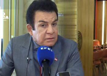 Nasralla dice que no tiene derecho a cuestionar indulto de Trump a Juan Orlando Hernández