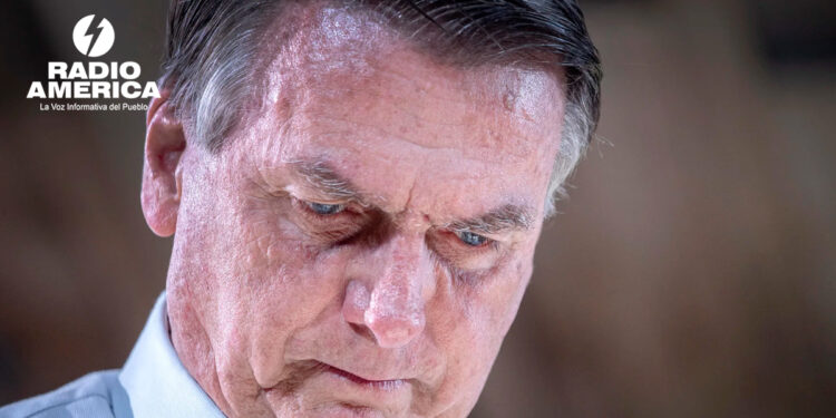 Expresidente Bolsonaro recibe alta médica y vuelve a prisión tras ocho días hospitalizado