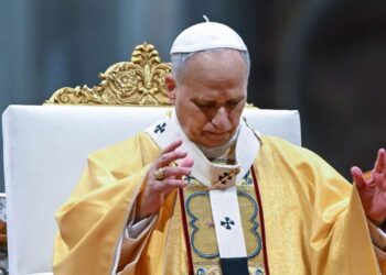 El papa pide unidad ante las "polarizaciones" en la Iglesia que debilitan su misión