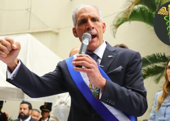 Colegio Médico de Honduras le solicita al presidente Asfura, revertir decisión de encabezar la titularidad de la SESAL