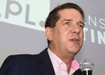 Vocero cubano acusa a EEUU de buscar un "genocidio" al tratar de bloquear el petróleo