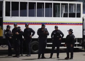 Oposición venezolana reporta 11 excarcelaciones y exige liberación de los presos políticos