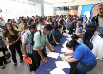 Ley de Empleo Parcial debe ser consensuada por sector obrero, dice Benjamín Vásquez
