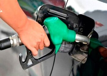 Leve aumento en el precio de los combustibles a partir del lunes