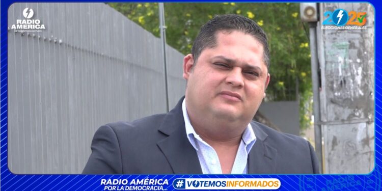 César Chirinos dice que la Presidencia del Congreso debe ser presidida por el Partido Nacional