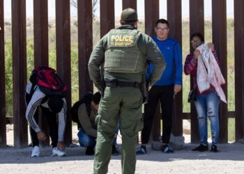 Migrantes irregulares