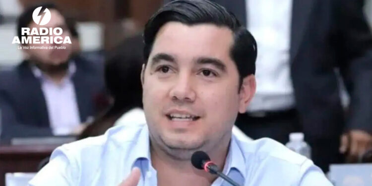 Octavio Pineda_radioamérica jpg
