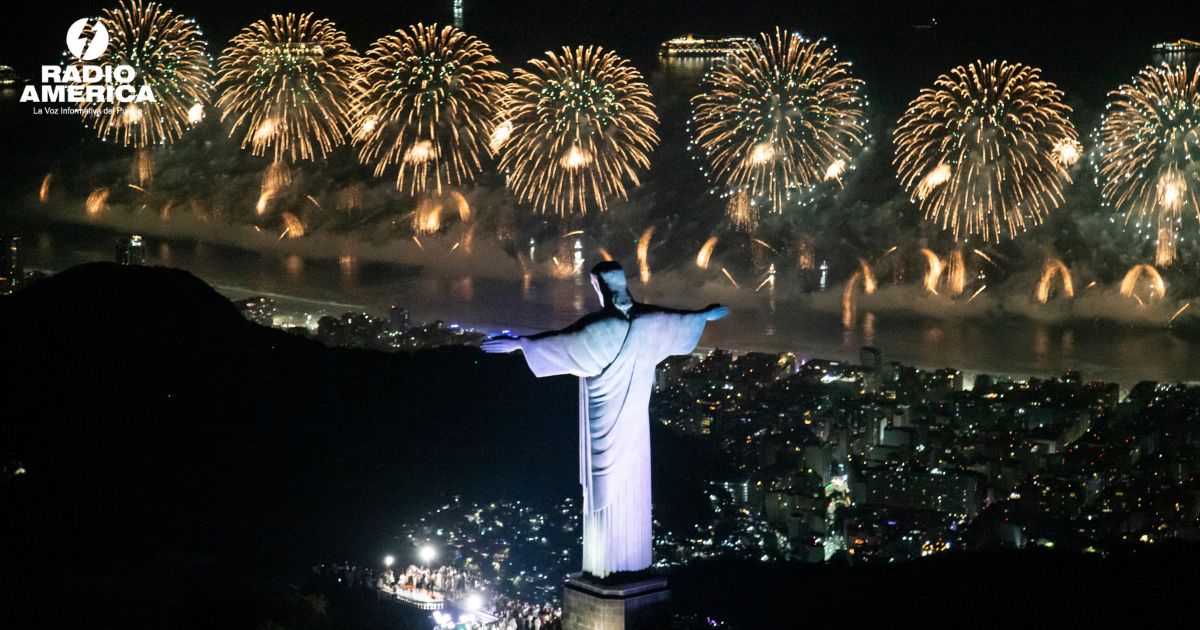 Río de Janeiro celebra la mayor fiesta de Año Nuevo del mundo
