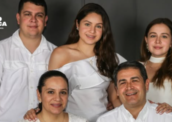 Esposa de expresidente hondureño indultado por EEUU pide restitución de visas familiares