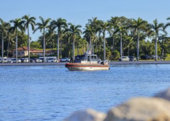 El Servicio Secreto mata a un hombre que entró armado en la residencia de Trump en Florida