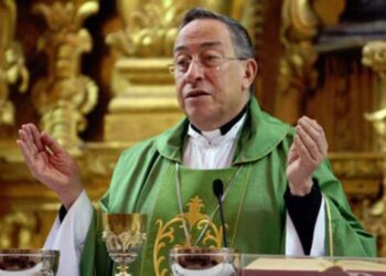 Cardenal hondureño critica a “dictadores que se creen dioses” y advierte sobre la ambición