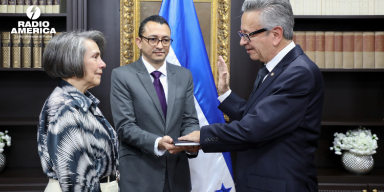 Honduras designa a un nuevo embajador en EE.UU. en plena etapa renovada de las relaciones