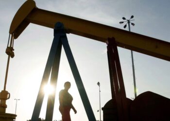 El precio del petróleo supera los 100 dólares por barril por la guerra contra Irán