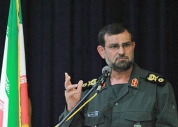 Irán mantendrá bloqueo del estrecho de Ormuz tras orden de Jameneí, según comandante naval