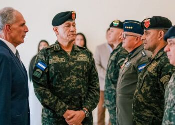 Presidente Asfura reafirma compromiso con el fortalecimiento de las Fuerzas Armadas