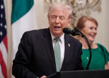 Trump dice que EE.UU. no necesita Ormuz y amenaza con dejar su seguridad a otros países