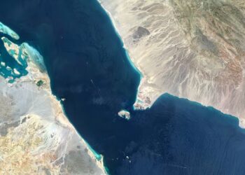 Irán amenaza con bloquear el estrecho de Bab al Mandeb si EE.UU. invade su territorio