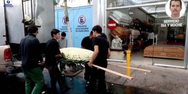El cuerpo de El Mencho, líder del CJNG, es trasladado a cementerio en Guadalajara