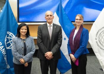 Presidente de Honduras, Nasry Asfura, oficializa la reincorporación de Honduras al CIADI en el Banco Mundial