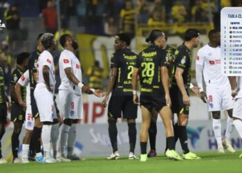 El Real España expone su liderato e invicto en clásico contra el Olimpia en Honduras