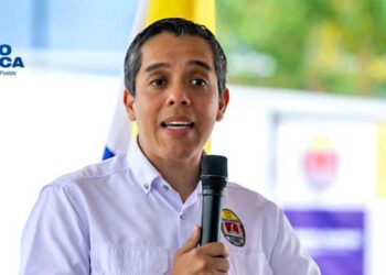 OdirFernandez_RadioAmerica.jpg