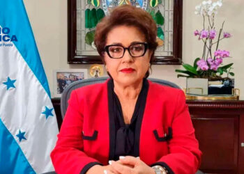 Rebeca_radioamérica jpg