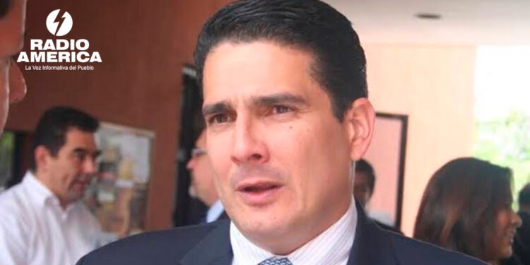 Roberto d’Aubuisson_radioamérica jpg