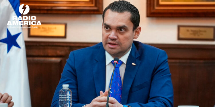 Tomás Zambrano_radioamérica jpg