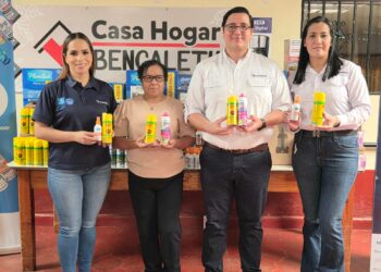 McBride (Caribbean) Limited entrega donativo a  Casa Hogar BENCALETH en Honduras