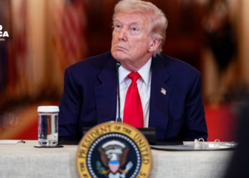 Trump dice ante mandatarios latinoamericanos: «No voy a aprender su maldito idioma»