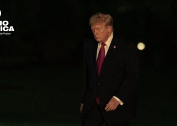 Trump afirma que EE.UU. se apoderó de un barco iraní que intentó burlar el bloqueo naval