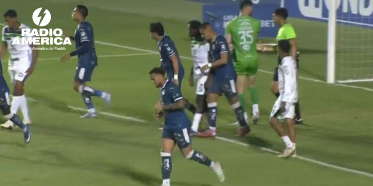 El Motagua se afianza en el liderato en Honduras seguido de cerca por el Olimpia