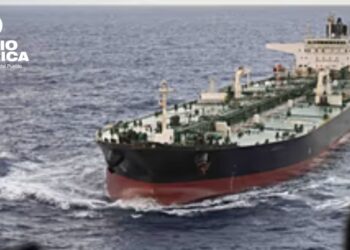 Estados Unidos intercepta y aborda un buque cisterna vinculado a Irán en el Indopacífico