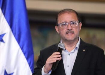 Leonardo Deras: Hoy entra en vigencia el pliego de tarifa de energía eléctrica del 10.49