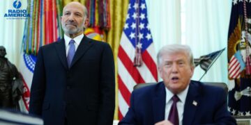 Trump afirma que Irán le ha pedido un alto el fuego y que lo considerará si reabre Ormuz