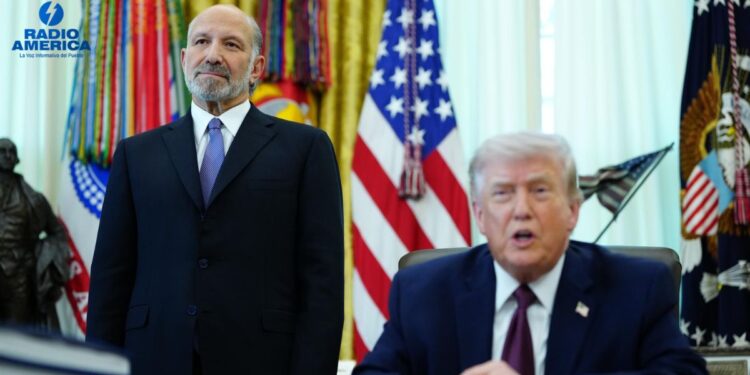 Trump afirma que Irán le ha pedido un alto el fuego y que lo considerará si reabre Ormuz