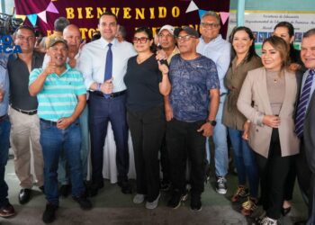 CN dona a kínder capitalino 200.000 lempiras de primera deducción a diputados faltistas