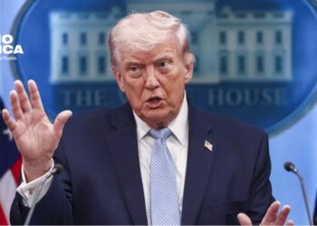 Trump anuncia que EE.UU. va a tomar el control del estrecho de Ormuz