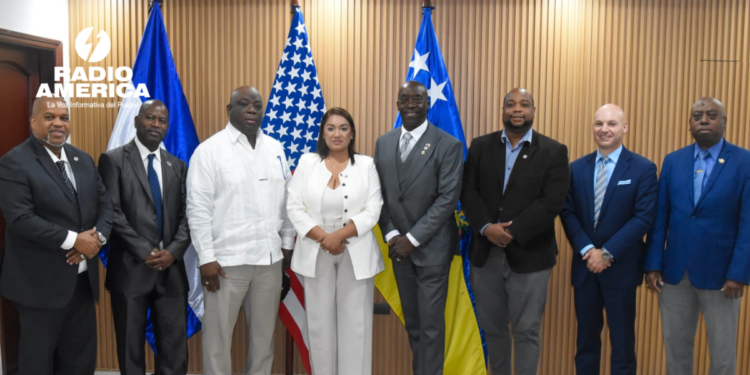 Tegucigalpa recibe la visita del alcalde de Oxford