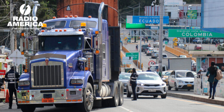 Preocupación y pérdidas «gigantes» en frontera Ecuador-Colombia tras subida de aranceles