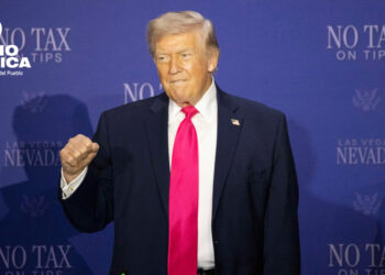 Trump afirma que Ormuz está abierto y plantea asociarse con Irán para extraer uranio