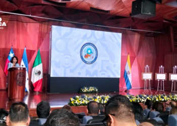 UNAH logra acreditación internacional de cuatro carreras y eleva su calidad académica